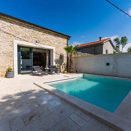 Willa Stone House With Pool Poeta Pridraga Zewnętrze zdjęcie