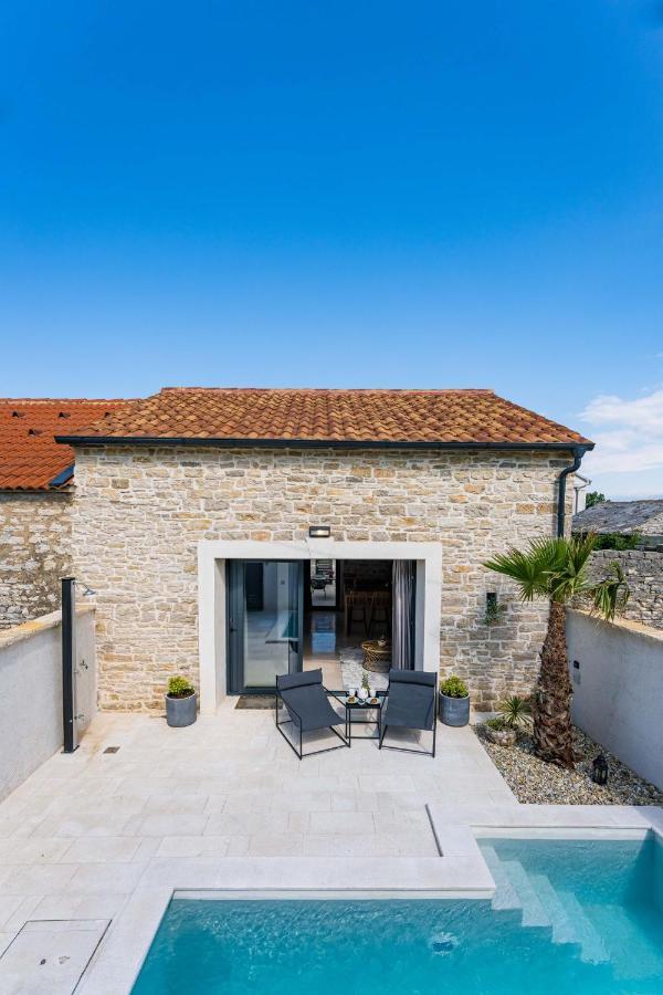 Willa Stone House With Pool Poeta Pridraga Zewnętrze zdjęcie