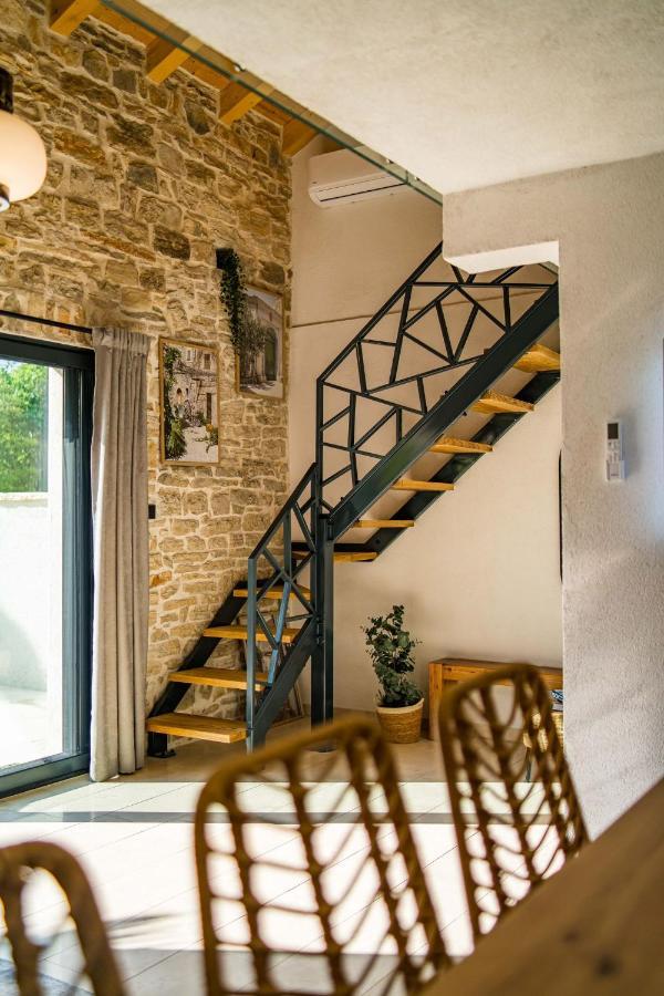 Willa Stone House With Pool Poeta Pridraga Zewnętrze zdjęcie